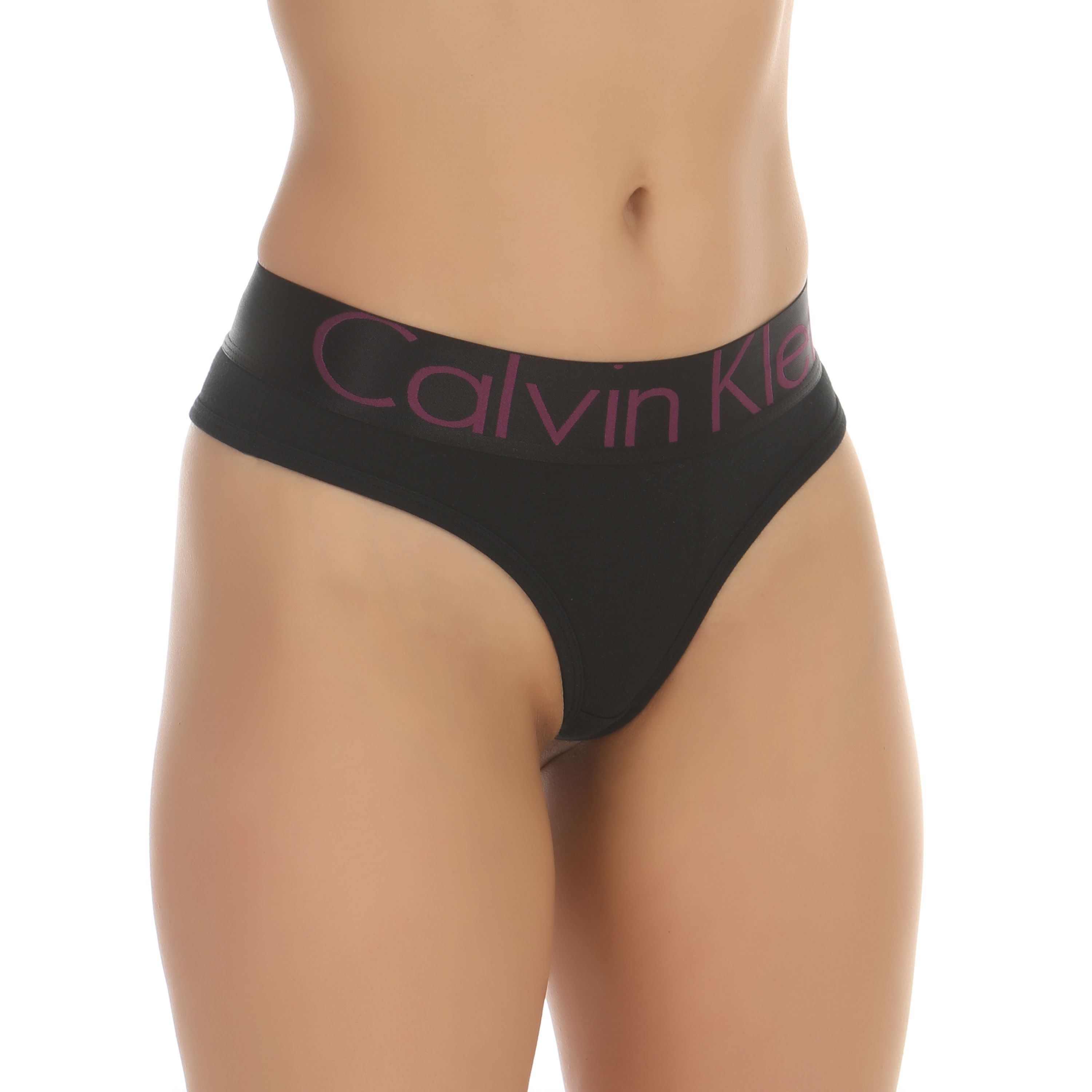 Женские трусы тонги черные с баклажановыми буквами Calvin Klein Women Black фото 1