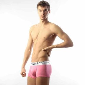 Фото Мужские трусы боксеры розовые с косой резинкой Calvin Klein Steel Boxer Italics Pink