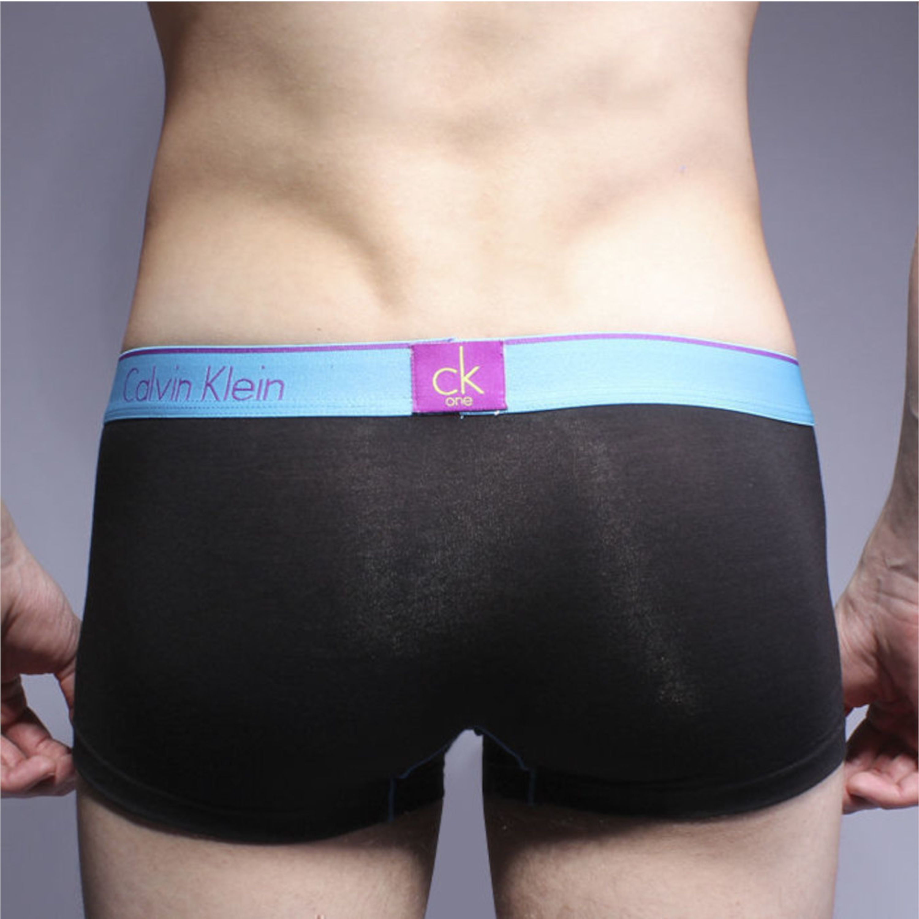 Мужские трусы хипсы черные с голубой резинкой CK One Boxer  фото 2