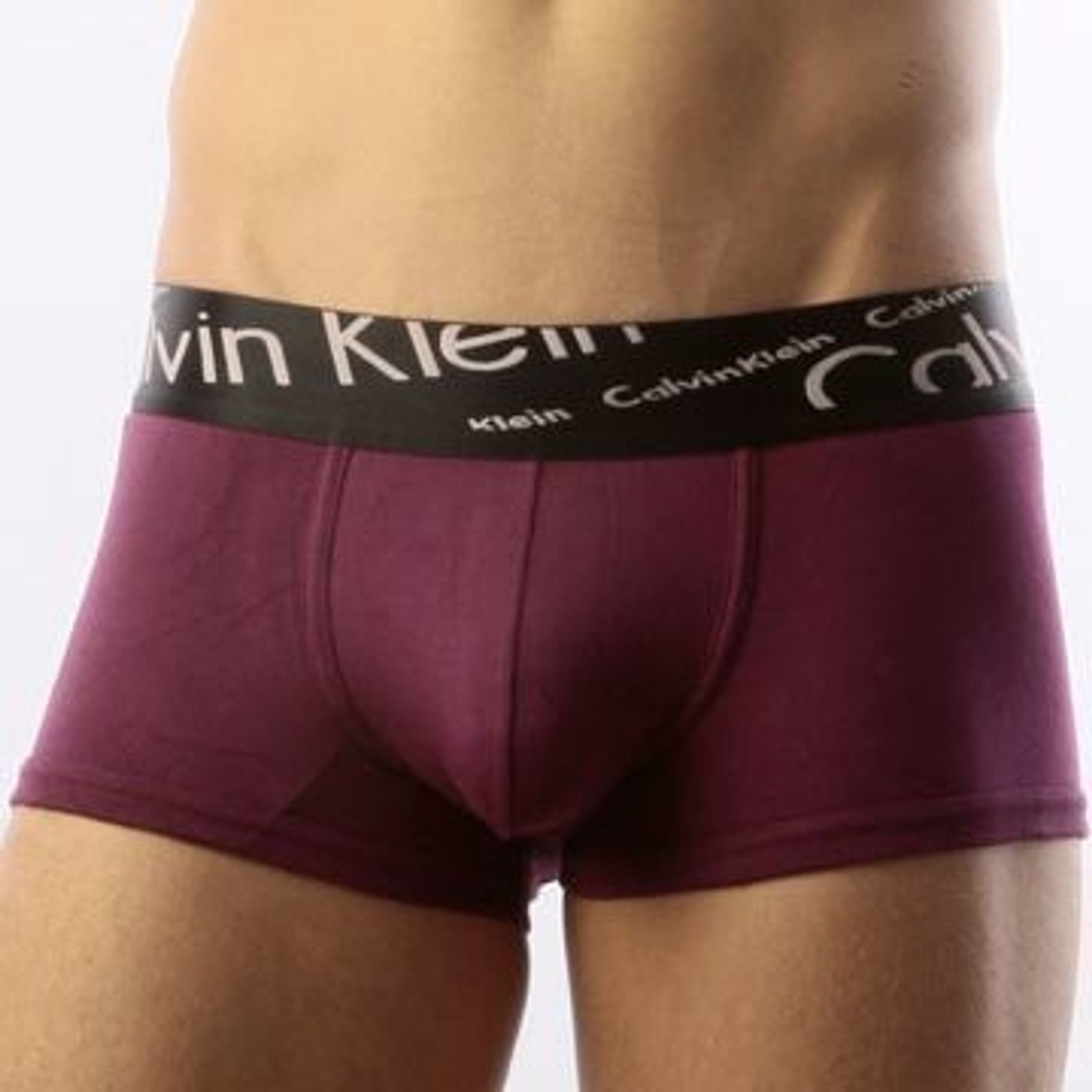 Мужские трусы боксеры фиолетовые с черной косой резинкой Calvin Klein Black Waistband Italics Boxer Violet фото 1