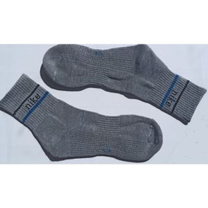 Фото Мужские носки серые Nike Fit спортивные