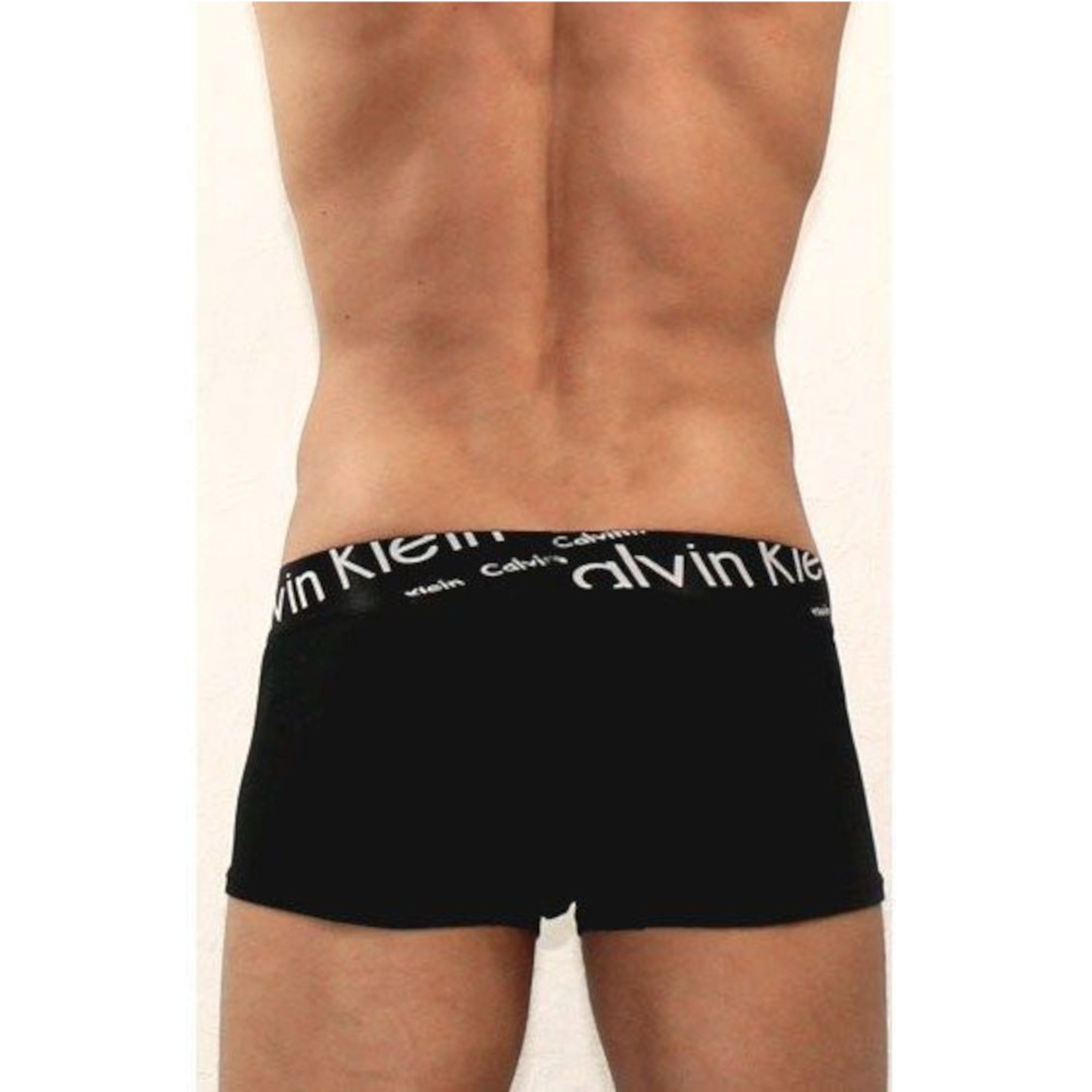Мужские трусы боксеры черные с черной косой резинкой Calvin Klein Black Waistband Italics Boxer CK05103 фото 2