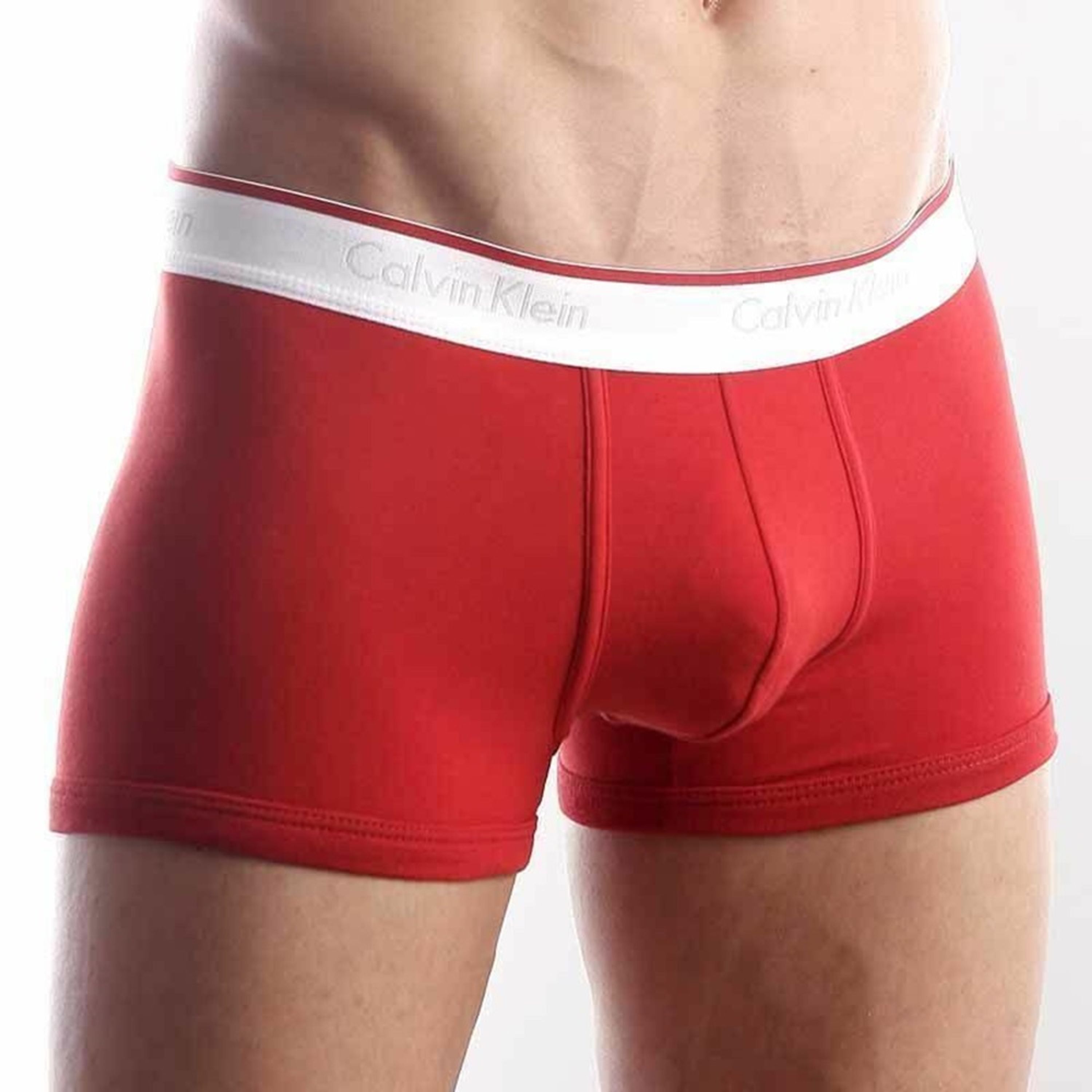 Мужские трусы боксеры красные Calvin Klein Tech Cool Boxer Red фото 3