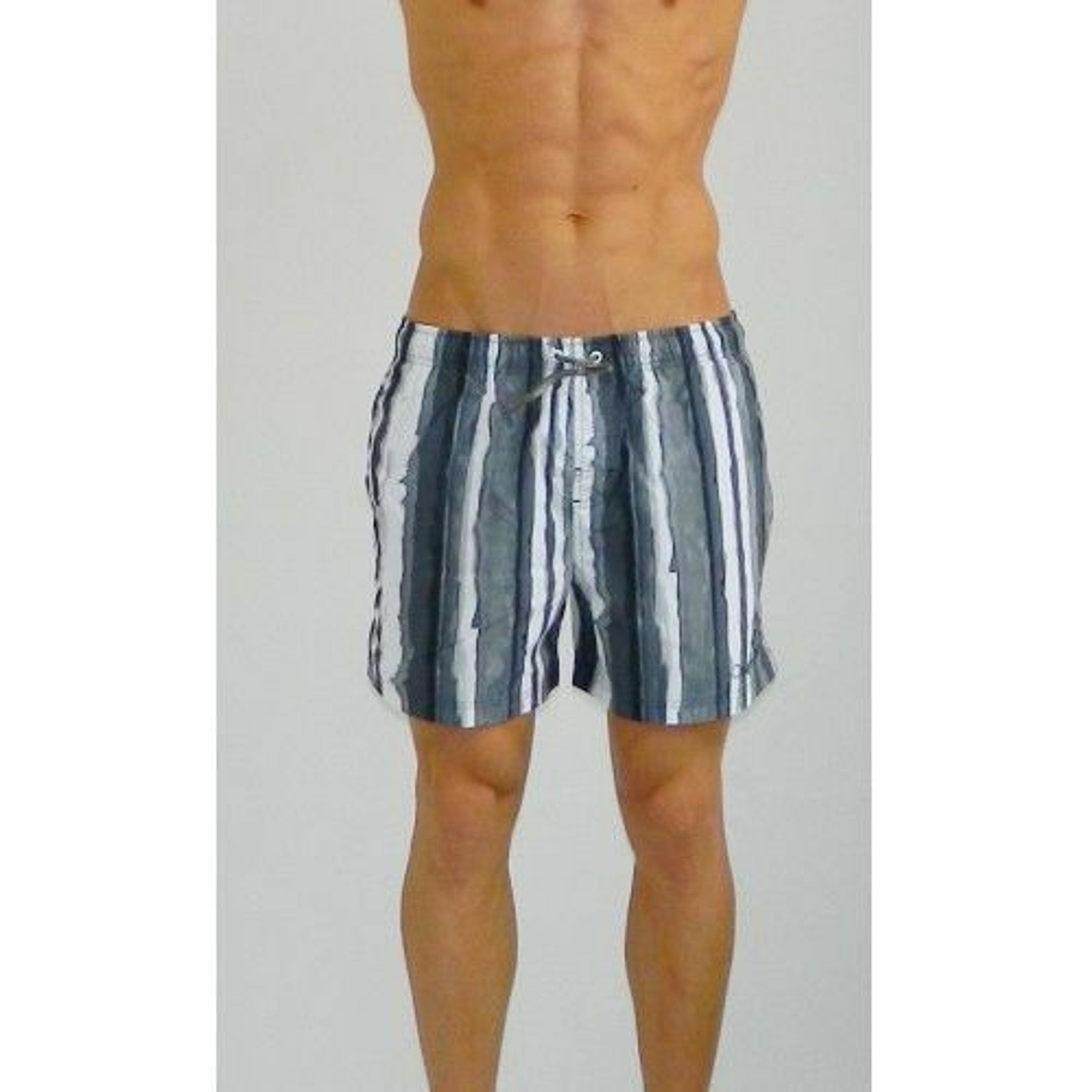 Мужские шорты в серо-белую полоску Calvin Klein фото 1