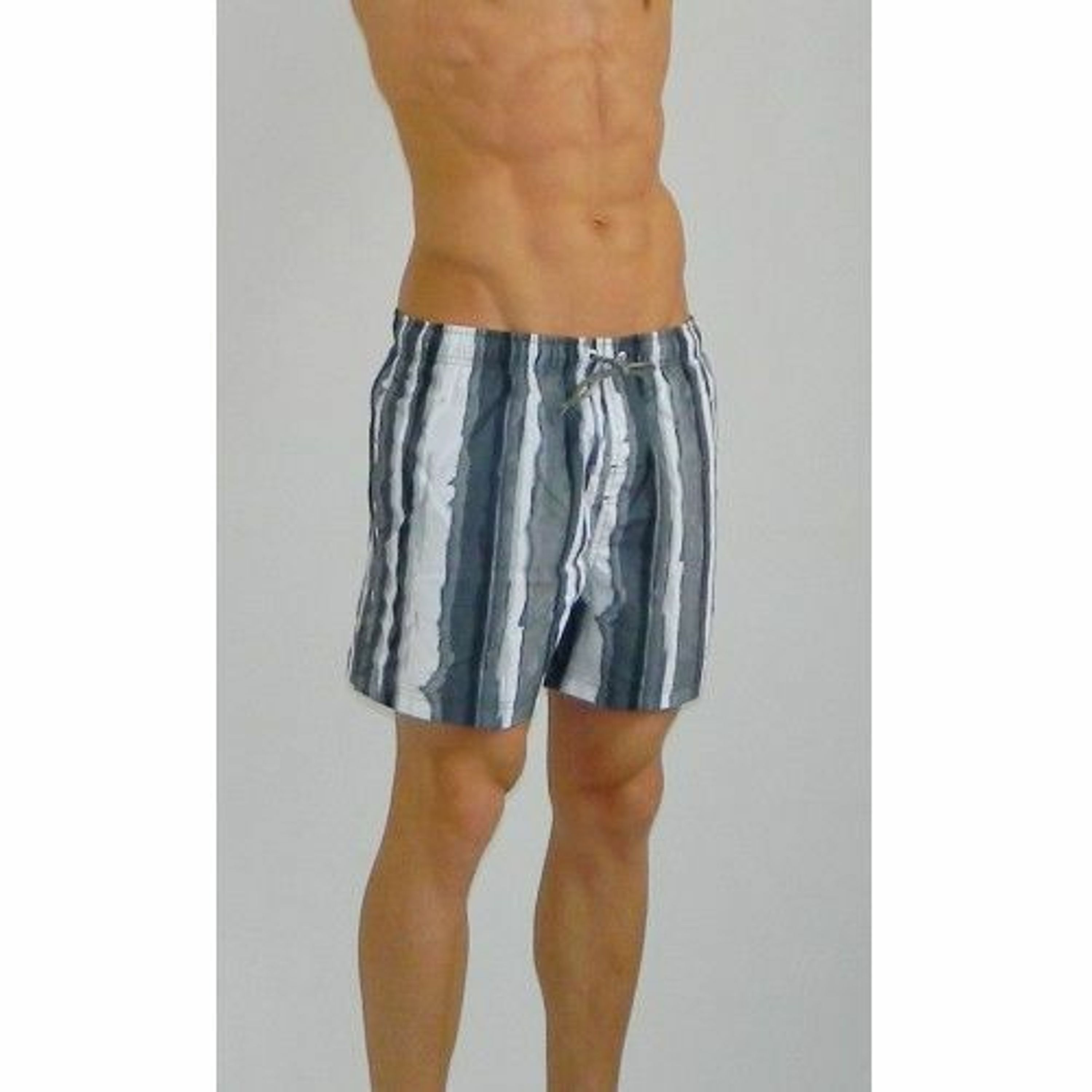 Мужские шорты в серо-белую полоску Calvin Klein фото 2