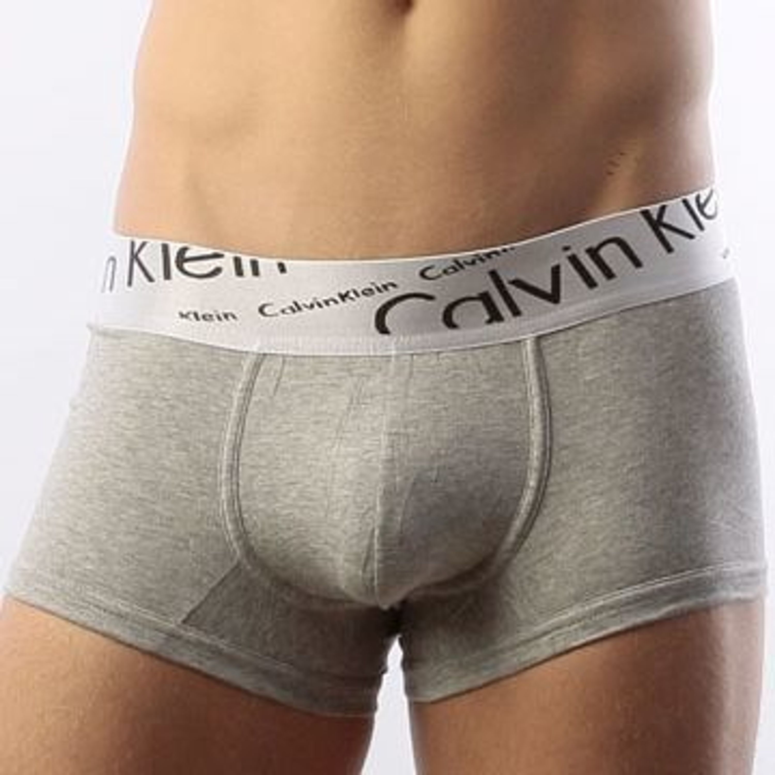 Мужские трусы боксеры серые с косой резинкой Calvin Klein Steel Boxer Italics Grey фото 1
