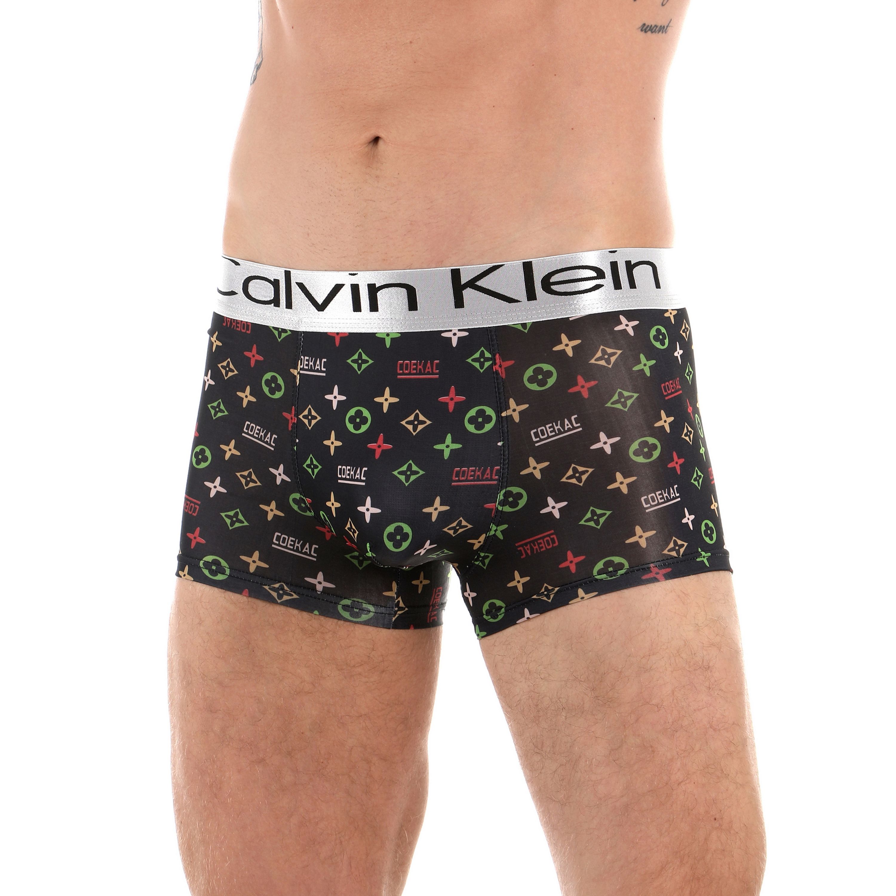 Мужские трусы боксеры черные с разноцветным узором Calvin Klein фото 1