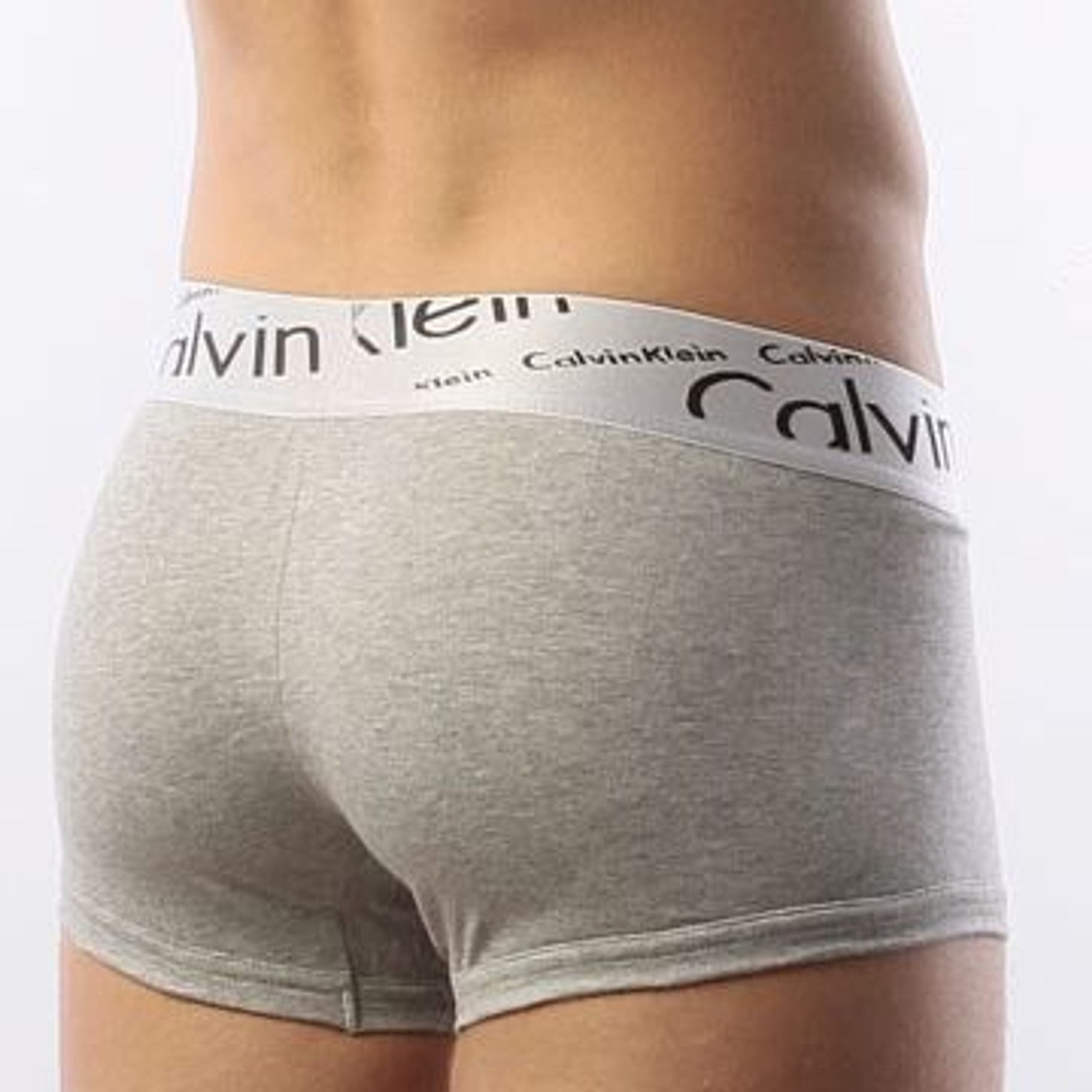 Мужские трусы боксеры серые с косой резинкой Calvin Klein Steel Boxer Italics Grey фото 2