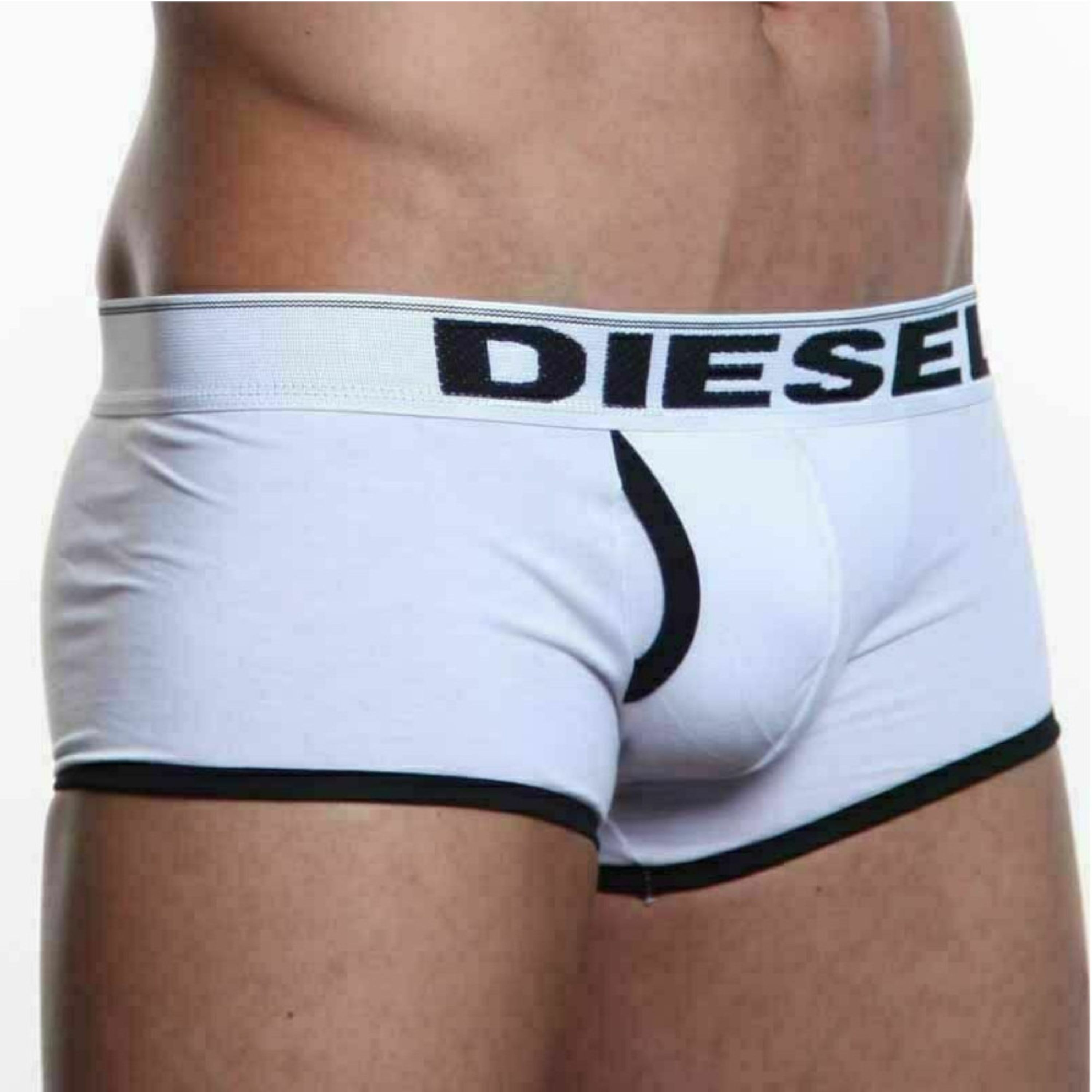 Мужские трусы боксеры белые с черной окантовкой Diesel фото 2