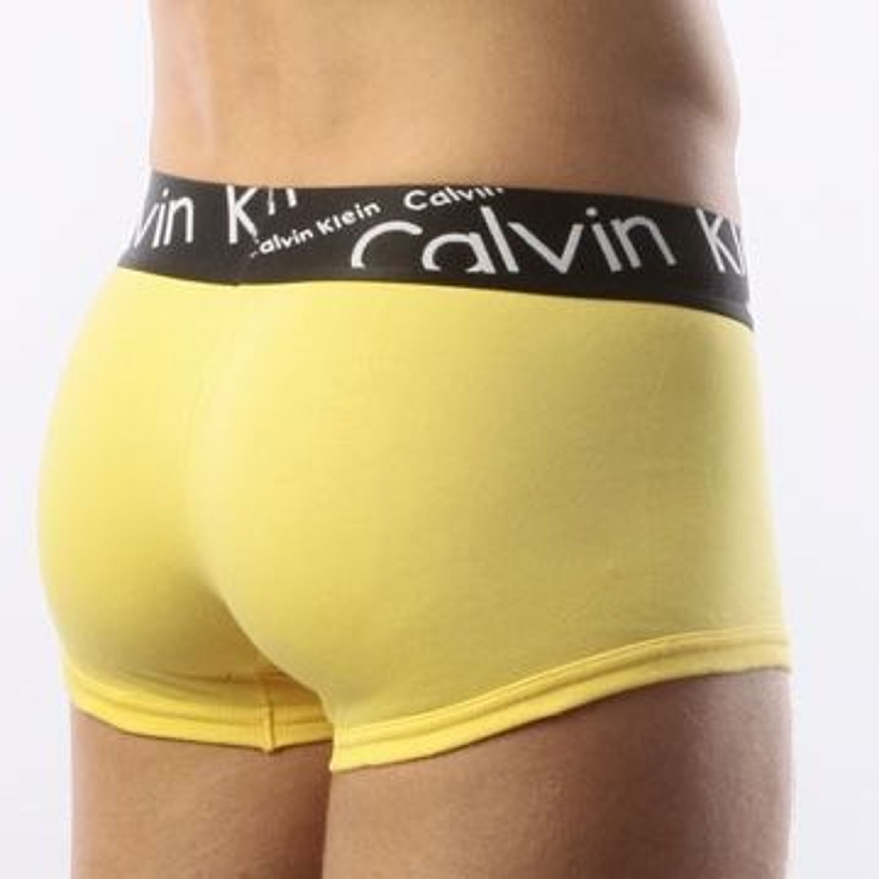 Мужские трусы боксеры желтые с черной косой резинкой Calvin Klein Black Waistband Italics Boxer Yellow CK05107 фото 2