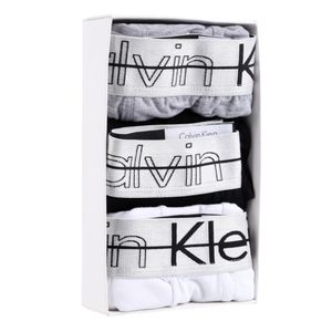 Фото Мужские трусы боксеры набор 3в1 (серые, черные, белые) Calvin Klein 