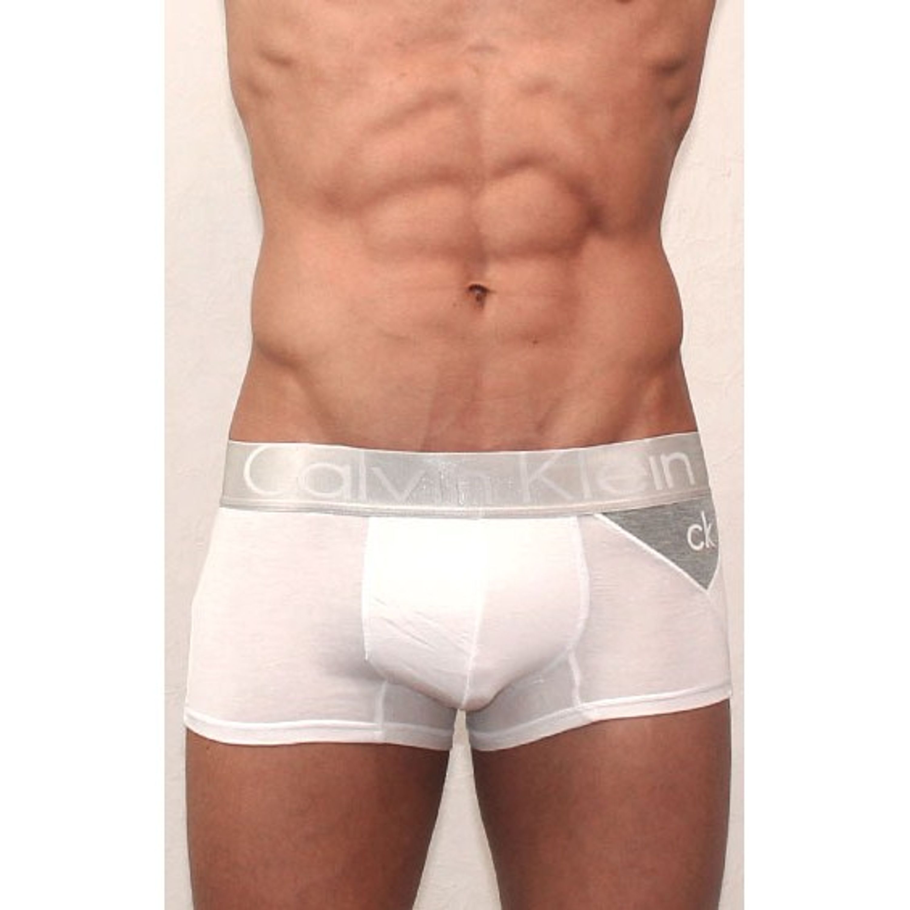 Мужские трусы боксеры белые Calvin Klein Steel White Grey фото 1