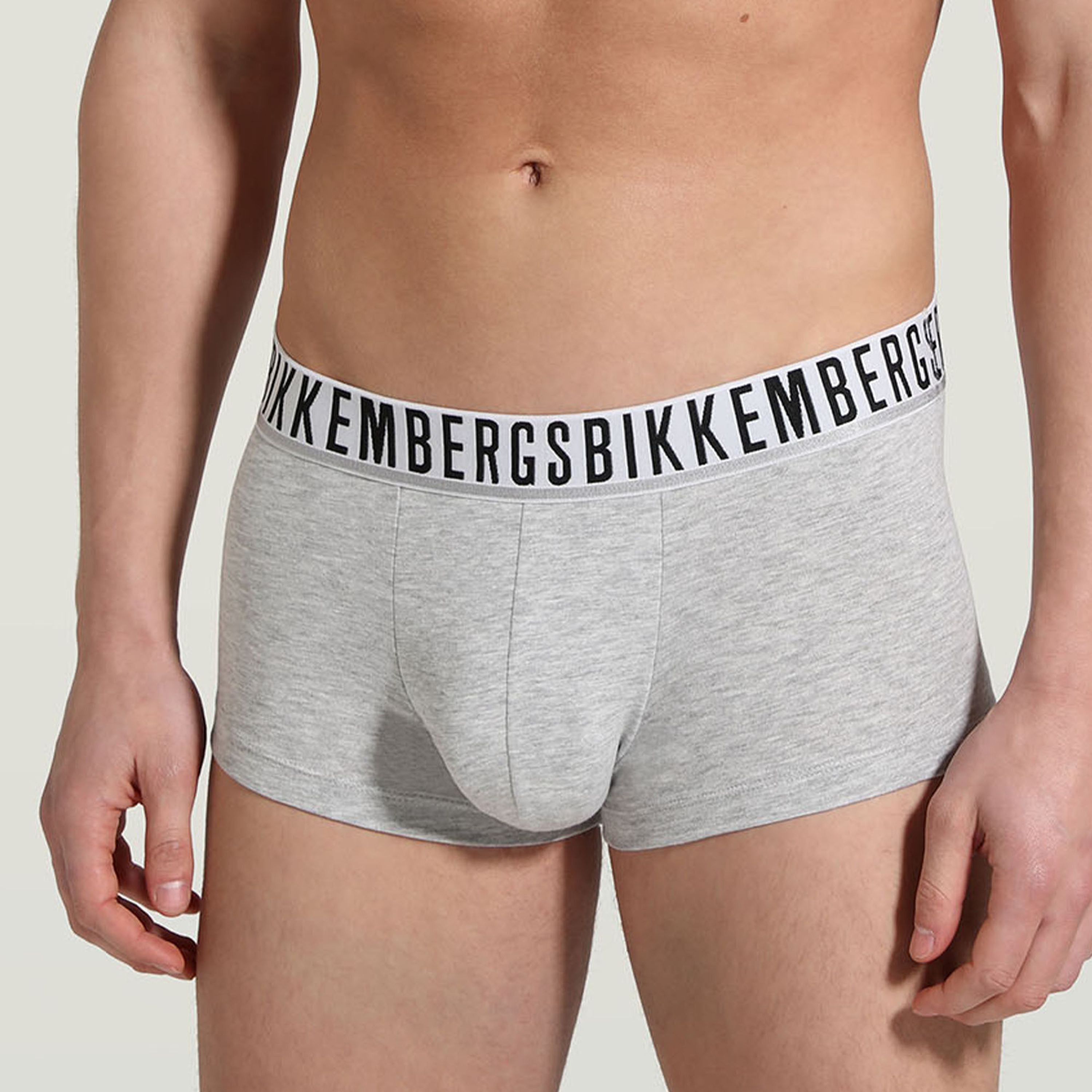 Мужские трусы боксеры серые набор 2в1 Bikkembergs ESSENTIAL BKK1UTR01BI фото 2