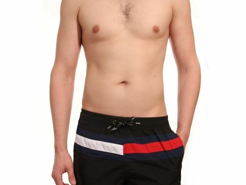 Мужские шорты черные TOMMY HILFIGER 1404-2015-3 35836