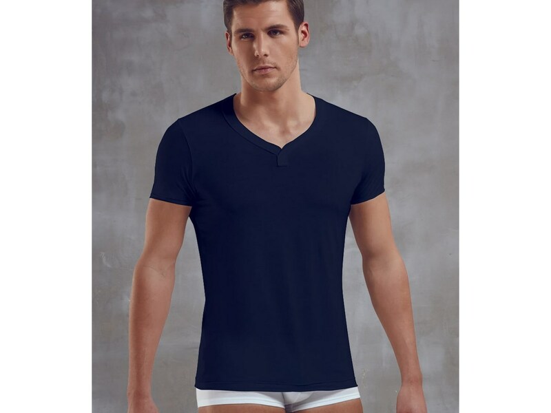 Мужская футболка темно-синяя с v-образным вырезом Doreanse 2860 49645