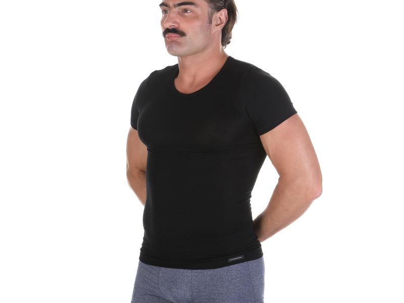 Мужская футболка черная с круглым вырезом BALDESSARINI 90026/6010 9009 50499